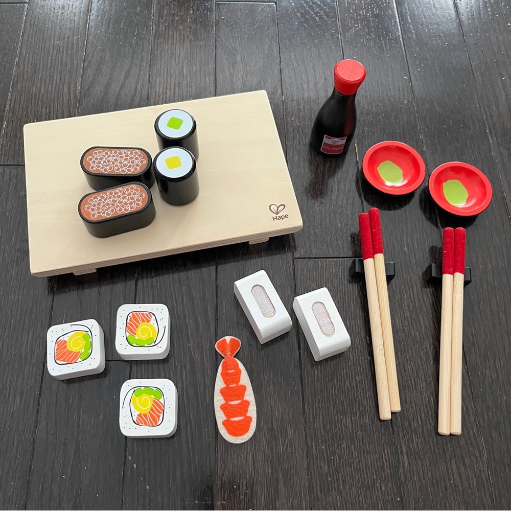 Hape Sushi Selection Sushi Set - 21 Pieces